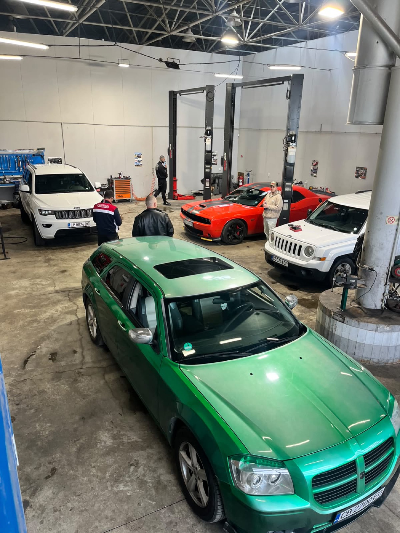 Auto truck service